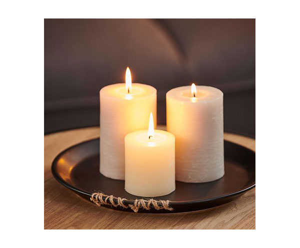 3 VELAS CIL�NDRICAS BLANCAS